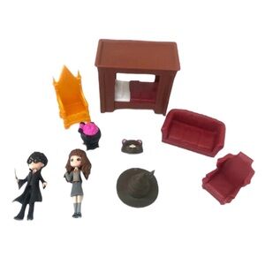 Harry Potter Wizarding World Magical Mini Figures & Castle Furniture